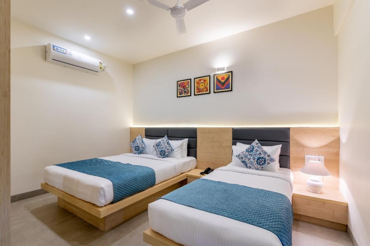 Iris Suites Bangalore Exterior photo